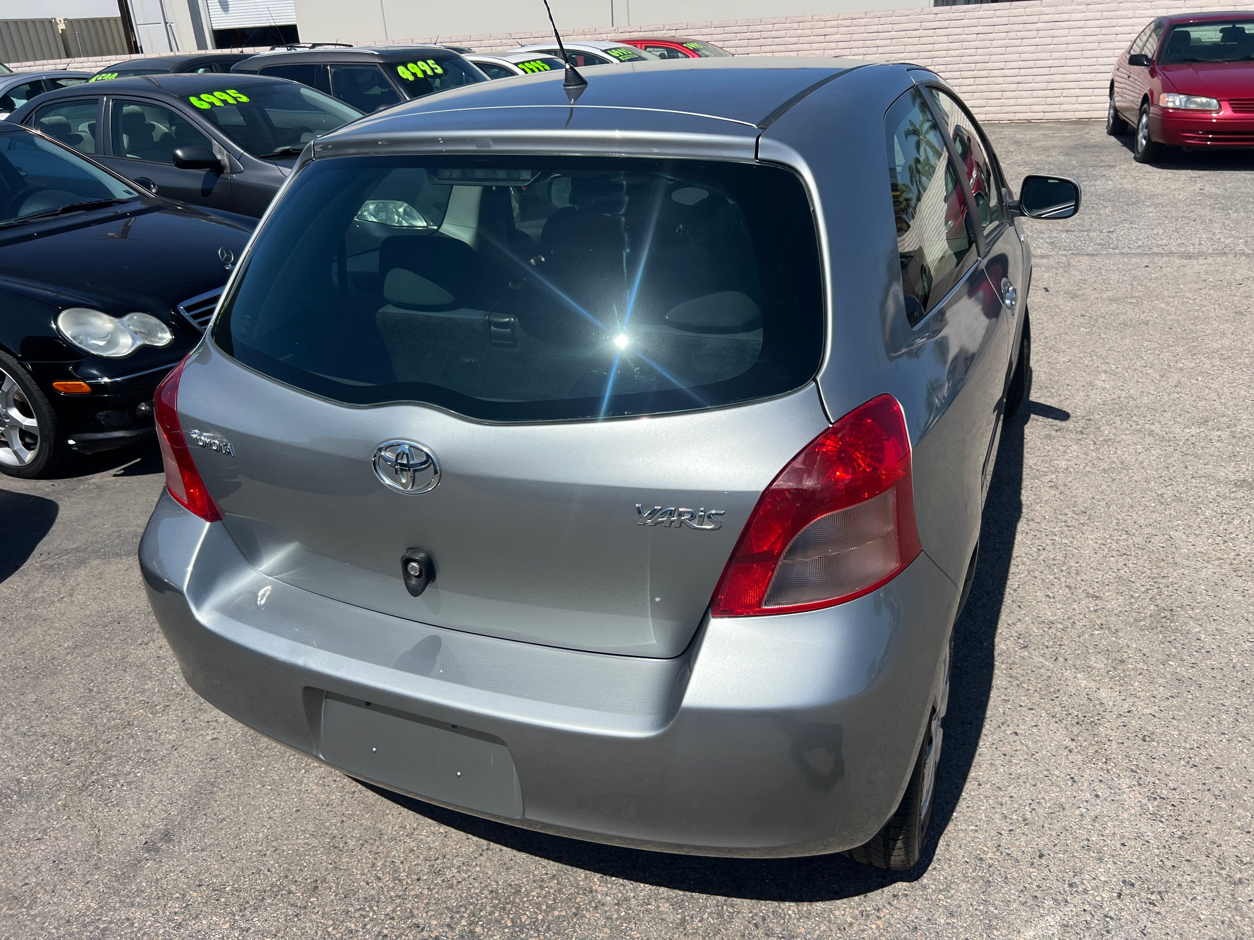 Used 2008 Toyota Yaris 2-Door Hatchback FWD image 8