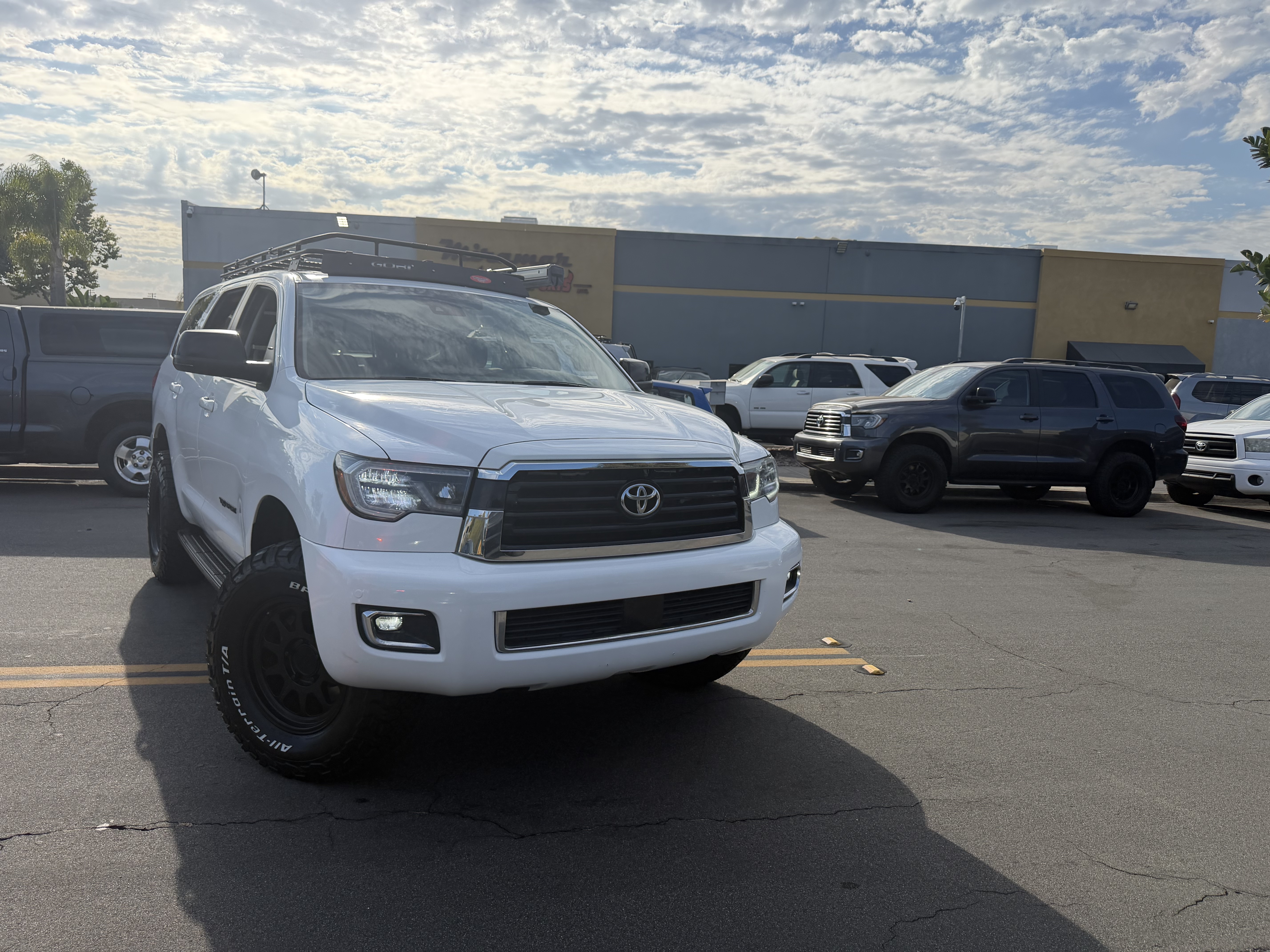 Used 2018 Toyota Sequoia TRD Sport AWD/4WD image 23