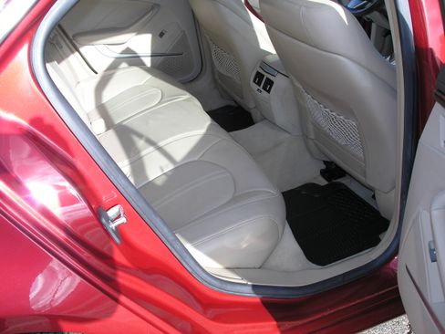 Used 2008 Cadillac CTS image 6