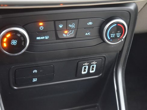 Used 2021 Ford EcoSport S image 21