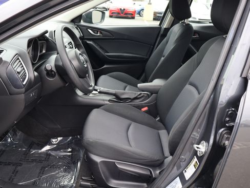 Used 2015 MAZDA MAZDA3 i SV image 11
