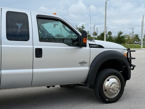 Used 2012 Ford F550 image 46
