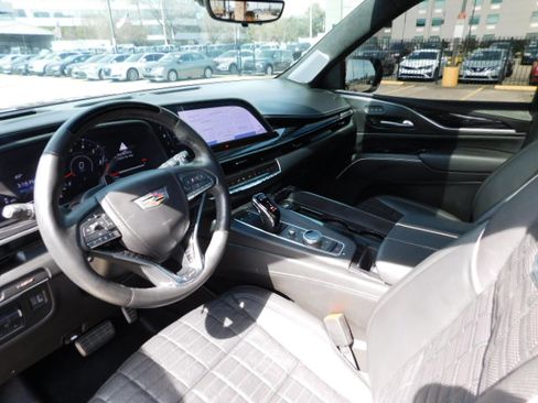 Used 2023 Cadillac Escalade V image 12