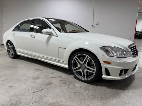 Used 2009 Mercedes-Benz S 65 AMG Sedan image 2