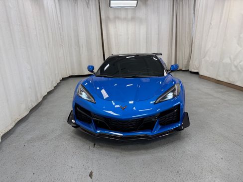Used 2026 Chevrolet Corvette Z06 Convertible w/ 3LZ RWD image 2