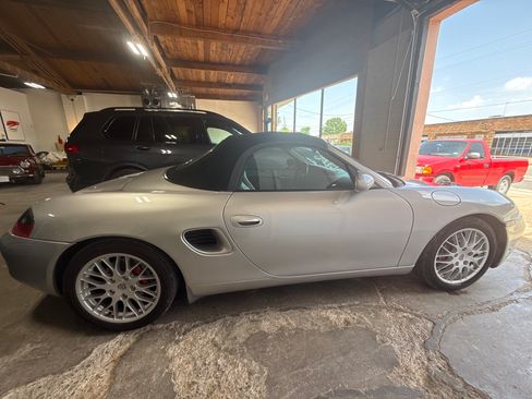 Used 2001 Porsche Boxster Spyder RWD image 13