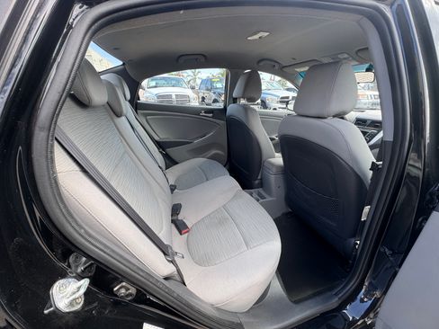 Used 2016 Hyundai Accent SE Sedan FWD image 18