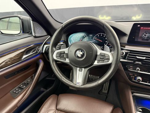 Used 2019 BMW M550i xDrive image 29