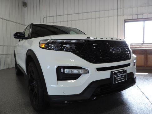 Used 2023 Ford Explorer 4WD ST image 7