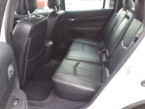 Used 2013 Chrysler 200 Limited image 6