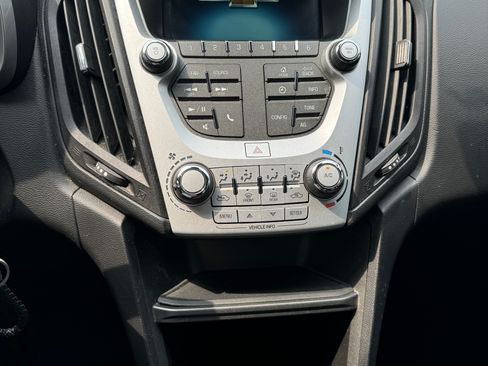 Used 2017 Chevrolet Equinox FWD LS image 9