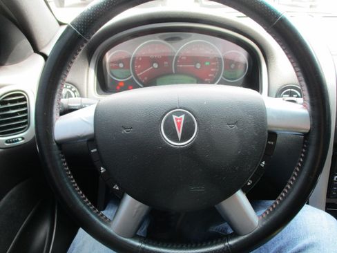 Used 2006 Pontiac GTO image 29