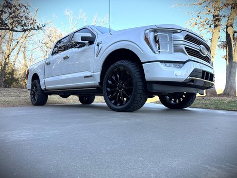 Used 2021 Ford F150 Limited image 9