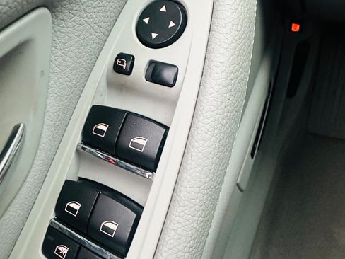 Used 2011 BMW 535i image 33