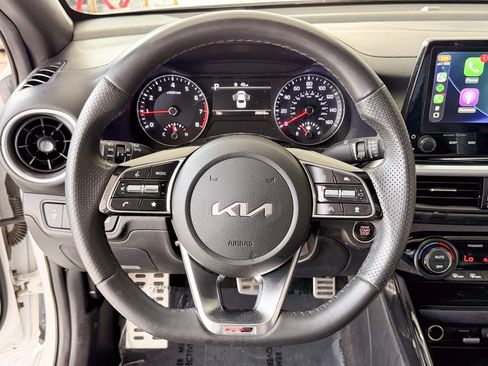 Used 2023 Kia Forte GT-Line Sedan FWD image 9