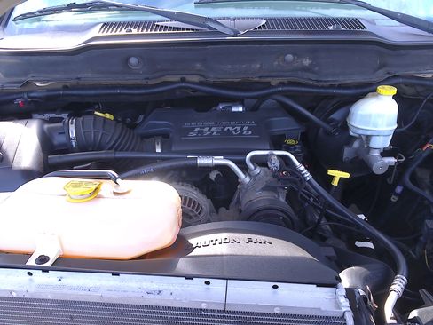 Used 2004 Dodge Ram 1500 Truck SLT image 34