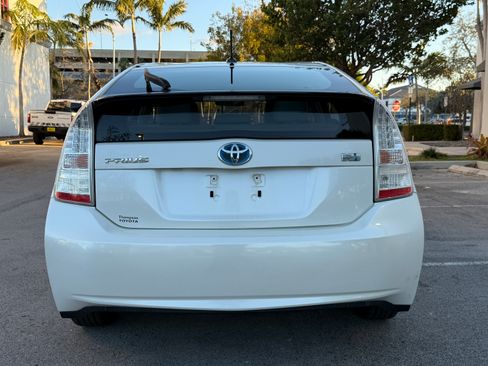 Used 2010 Toyota Prius image 4