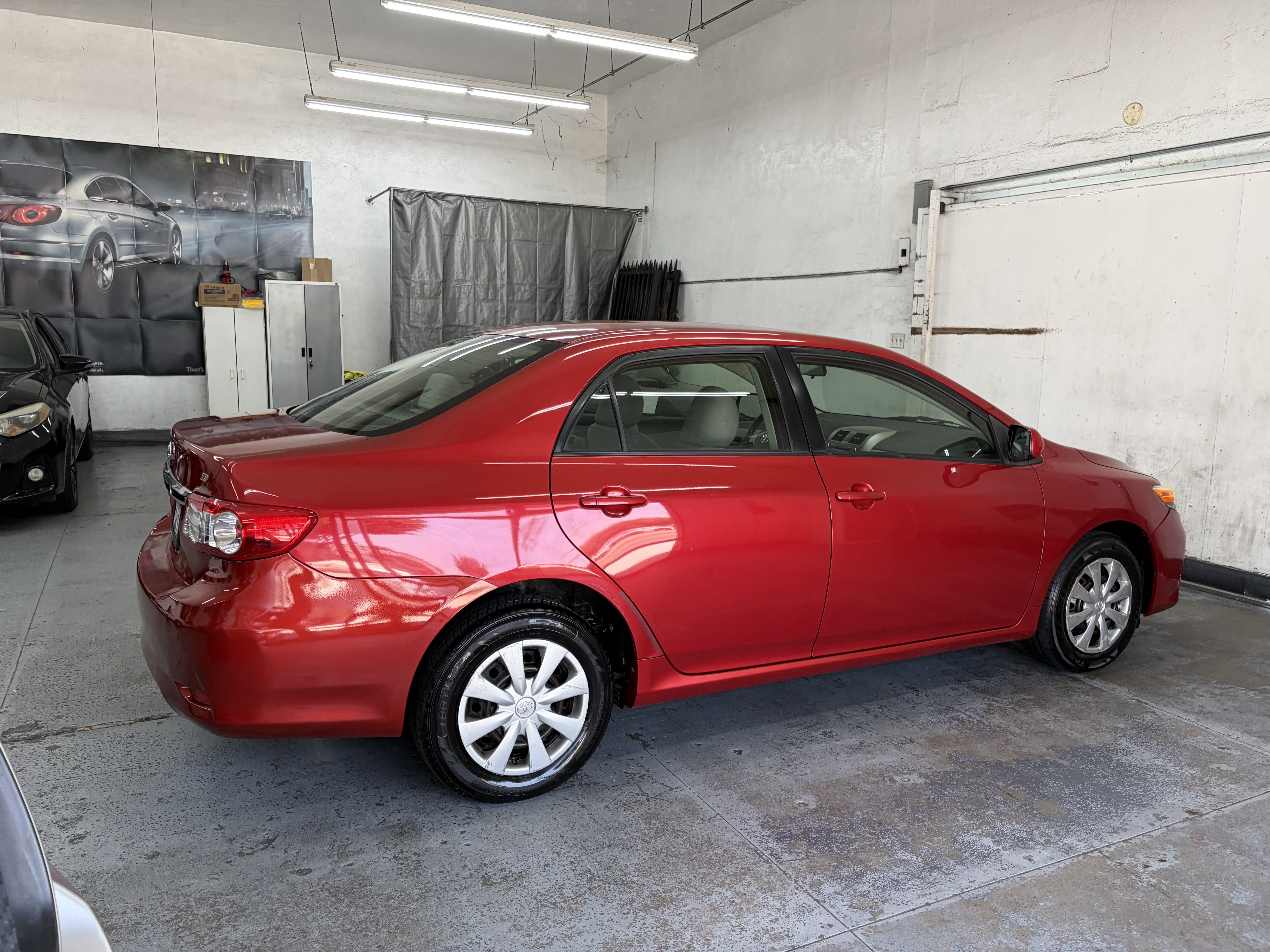 Used 2011 Toyota Corolla LE FWD image 9