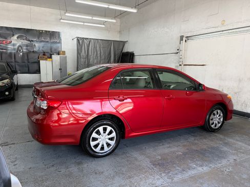 Used 2011 Toyota Corolla LE FWD image 9