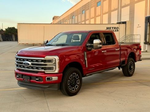 Used 2024 Ford F350 Platinum image 22