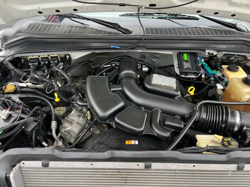 Used 2008 Ford F350 4x4 Regular Cab Super Duty image 11