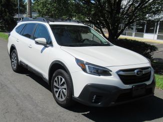 Used 2022 Subaru Outback Premium image 1