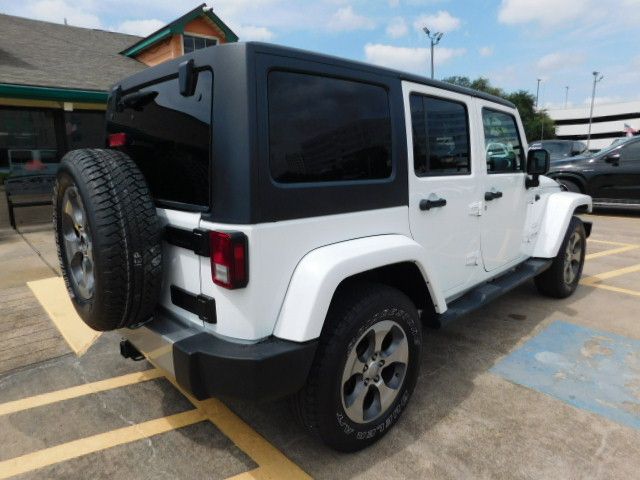 Used 2018 Jeep Wrangler JK 4WD Unlimited Sahara image 8