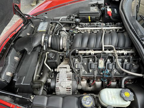 Used 2006 Chevrolet Corvette Coupe RWD image 18