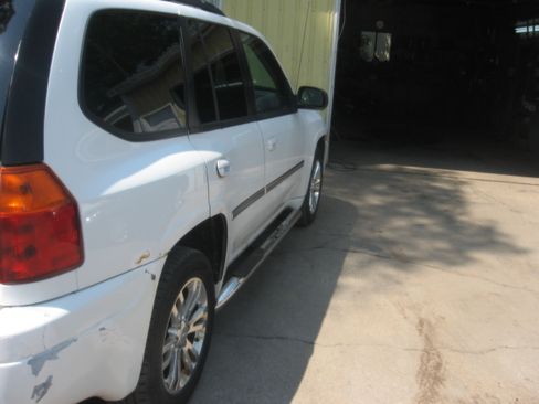 Used 2007 GMC Envoy SLT image 4