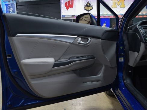 Used 2013 Honda Civic EX-L image 30