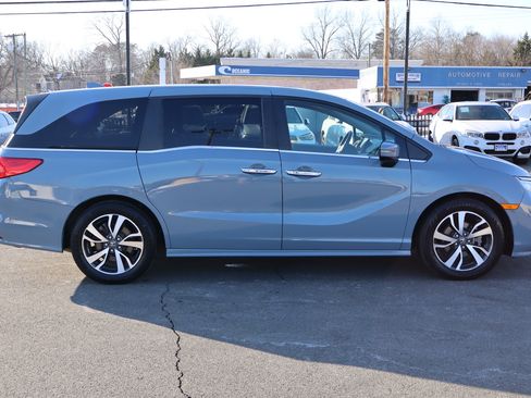 Used 2023 Honda Odyssey Touring image 9