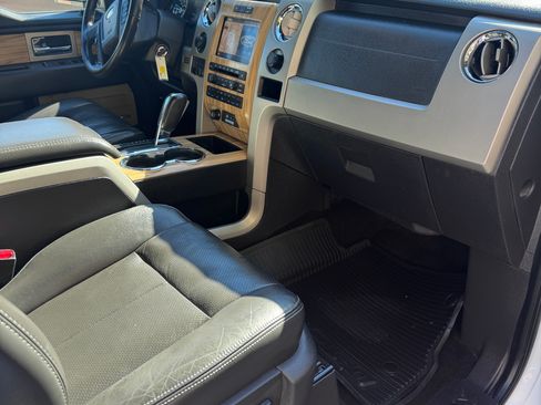 Used 2011 Ford F150 Lariat image 16