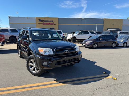 Used 2007 Toyota 4Runner Limited image 1