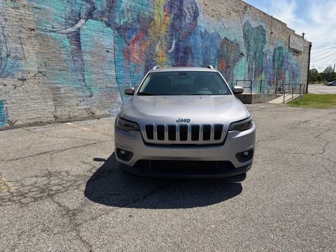 Used 2019 Jeep Cherokee Latitude image 6