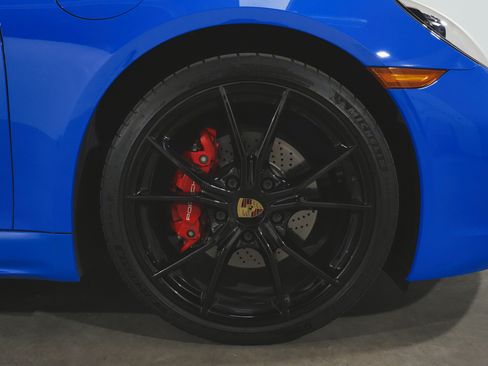 Used 2022 Porsche 718 Cayman S image 60