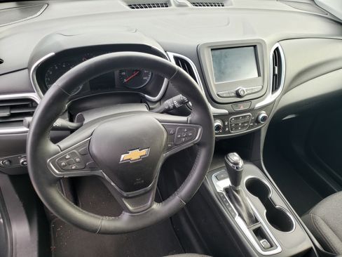 Used 2018 Chevrolet Equinox LT image 13