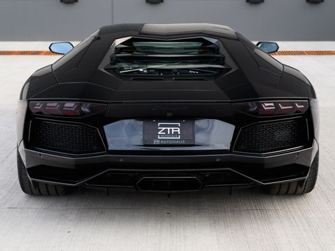 Used 2013 Lamborghini Aventador LP 700-4 image 16