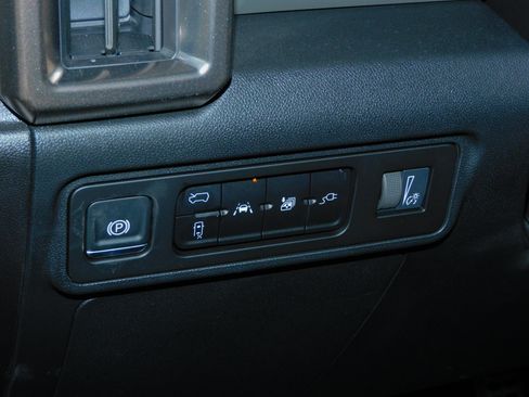 Used 2025 GMC Hummer EV 3X image 3