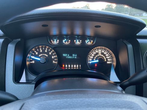Used 2014 Ford F150 STX image 11