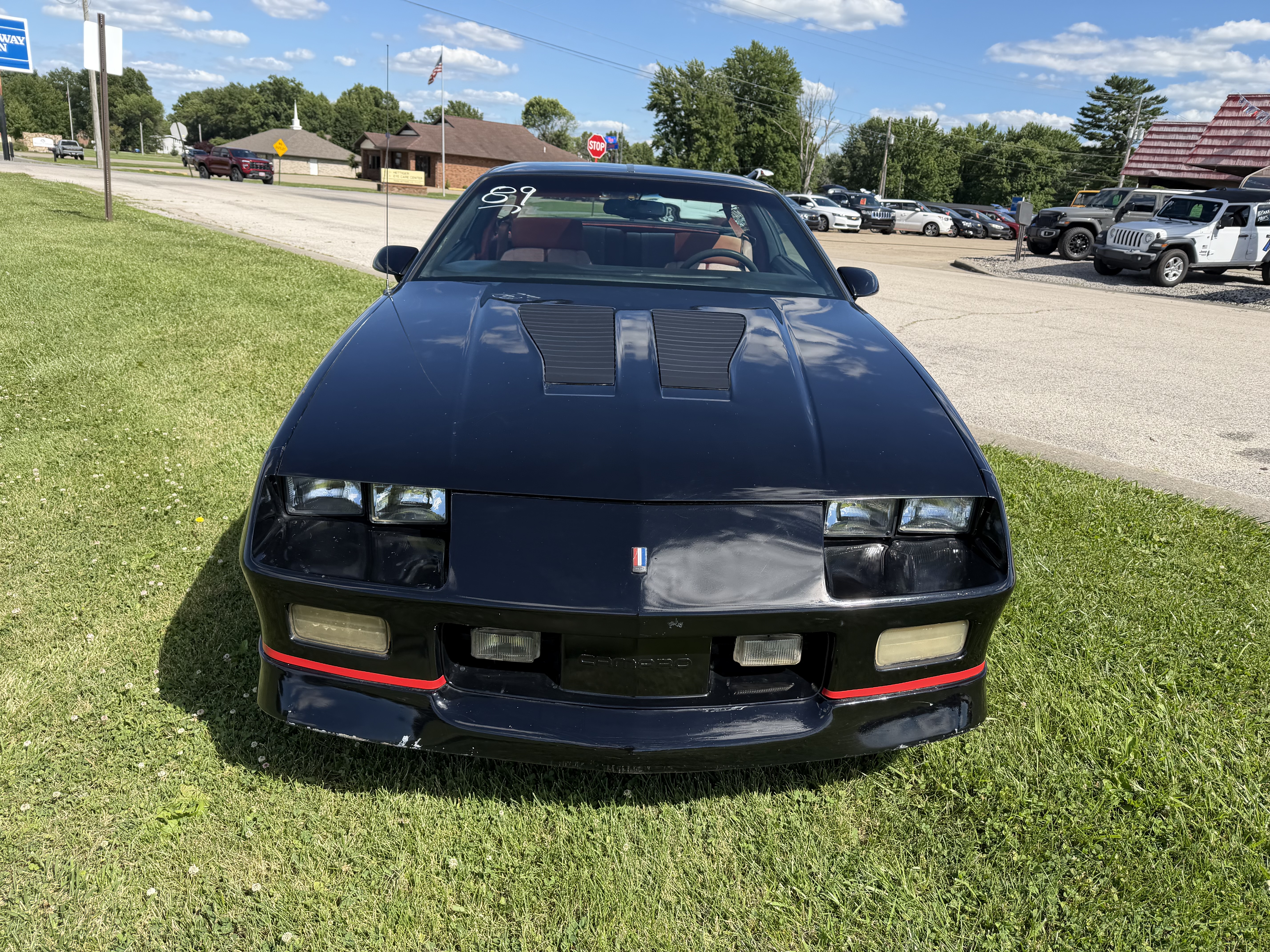 Used 1989 Chevrolet Camaro IROC-Z RWD image 6