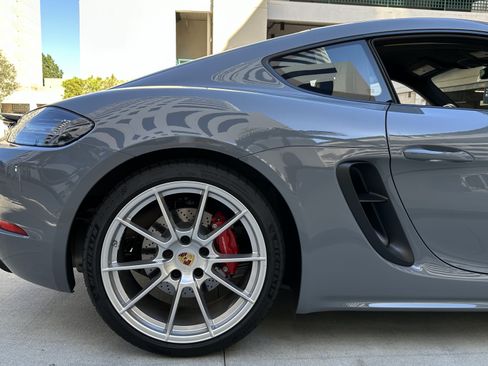 Used 2024 Porsche 718 Cayman GTS image 14