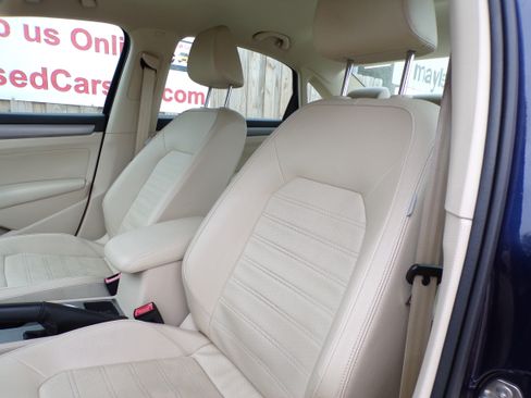 Used 2015 Volkswagen Passat 1.8T SE image 6