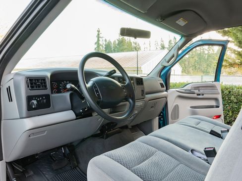 Used 2001 Ford F350 XLT image 27