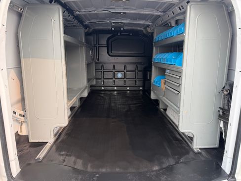 Used 2022 GMC Savana 2500 UNAVAIL RWD image 7