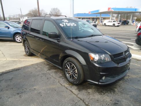 Used 2018 Dodge Grand Caravan GT image 16