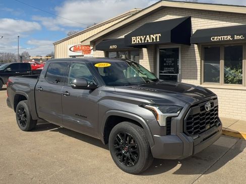 Used 2022 Toyota Tundra SR5 image 3