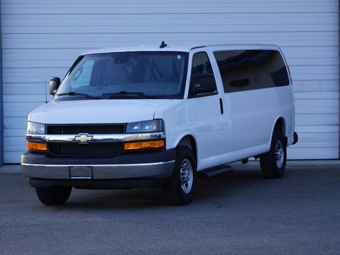 Used 2021 Chevrolet Express 3500 LT image 1