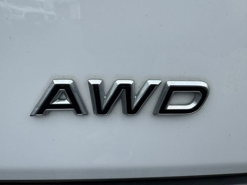 Used 2022 Ford Transit 150 130 Low Roof AWD image 22