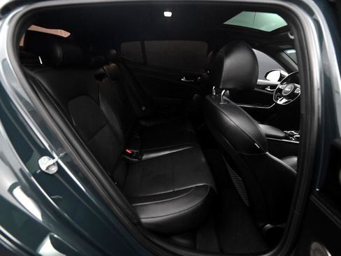 Used 2022 Kia Stinger GT-Line image 47