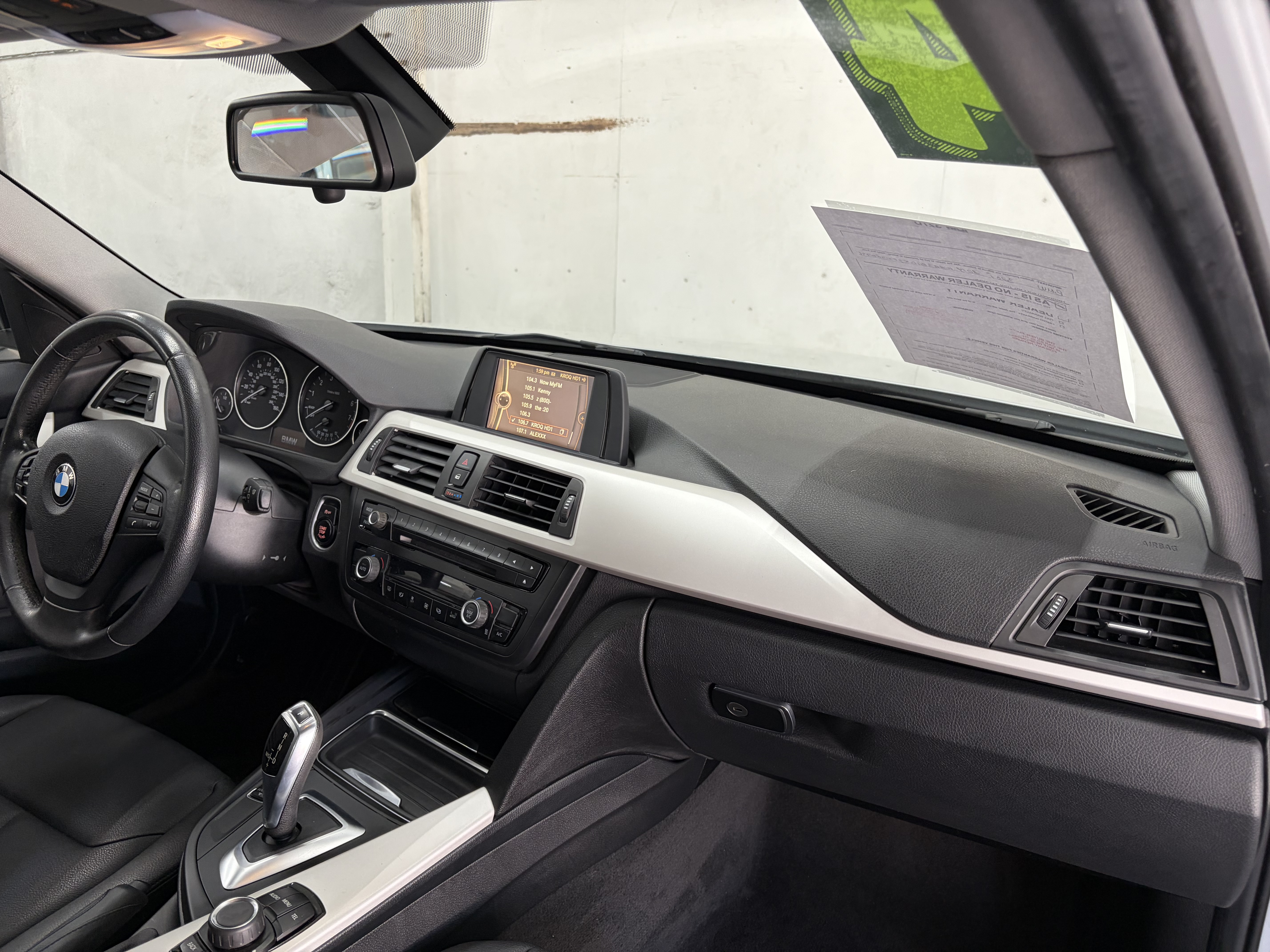 Used 2014 BMW 320i Sedan RWD image 15